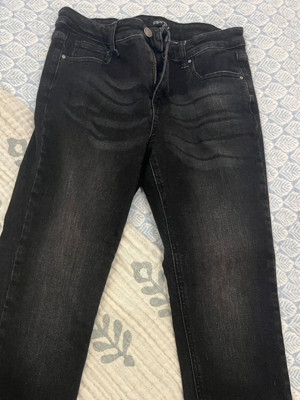 Black APNY JEANS SIZE 6